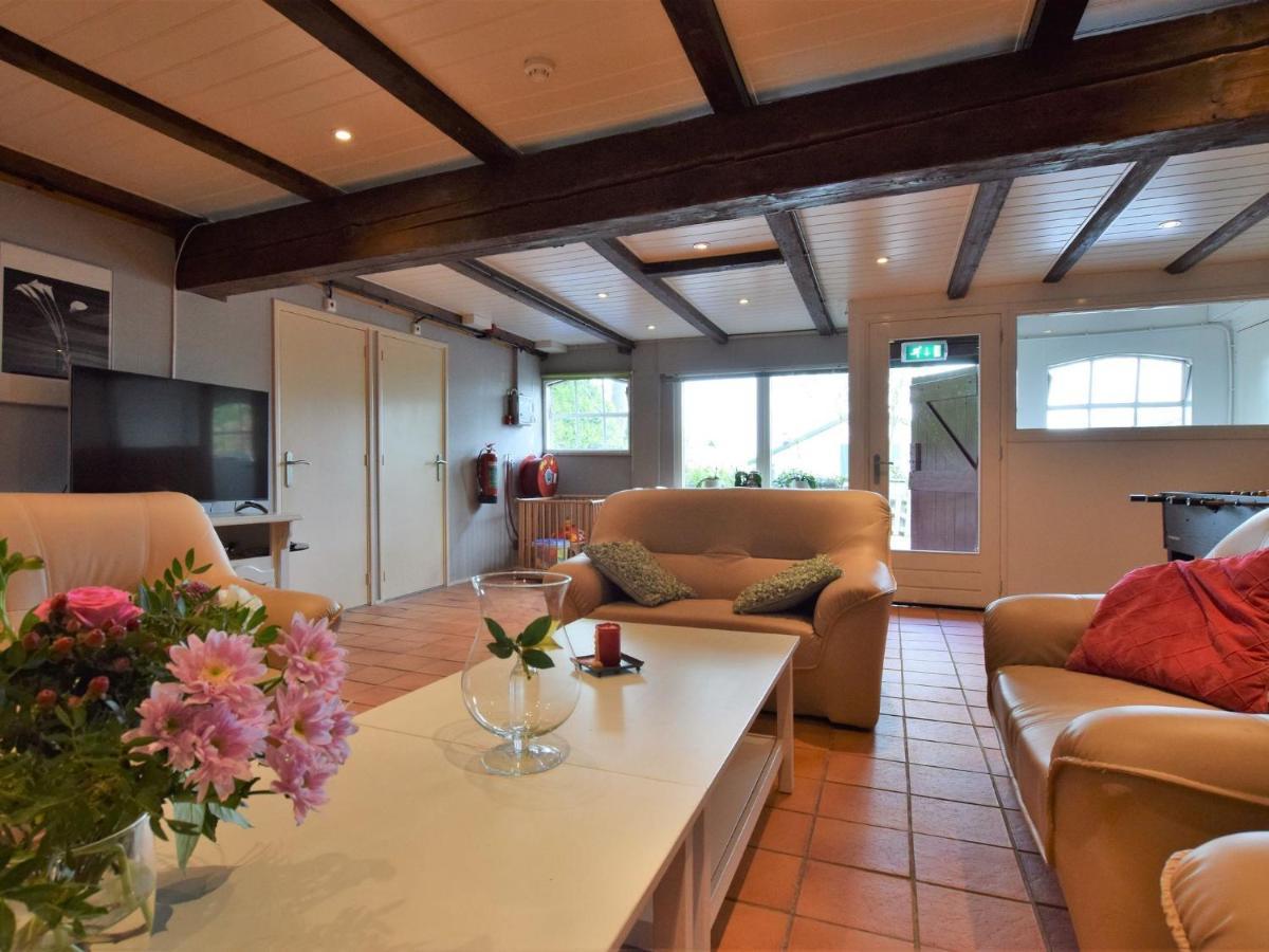 Quaint Farmhouse Near River In Oosterwijk Leerdam Εξωτερικό φωτογραφία